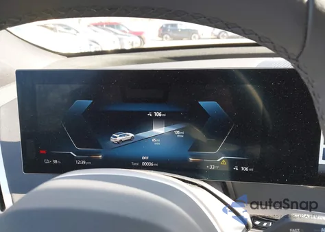 2025 BMW Ix xDrive50 z USA, uszkodzony, nr VIN WB523CF00SCS98944